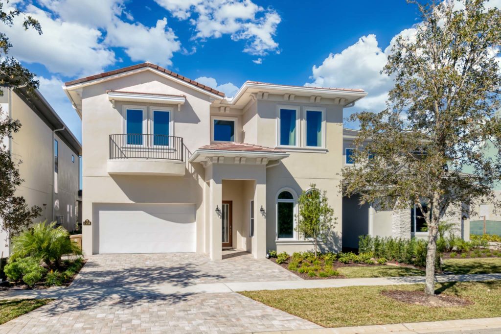 Front driveway of an elegant 8-bedroom Bear’s Den Resort Orlando residence.